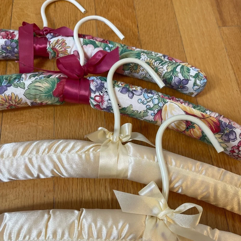 Satin Padded Hangers set of 4
